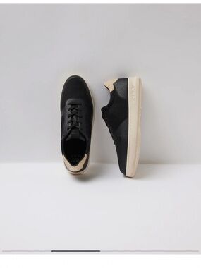 $160 Vuori Malone Clae Tennis Shoes Sneakers Black Tan Size EU 39 Wms 8 Mens 6.5